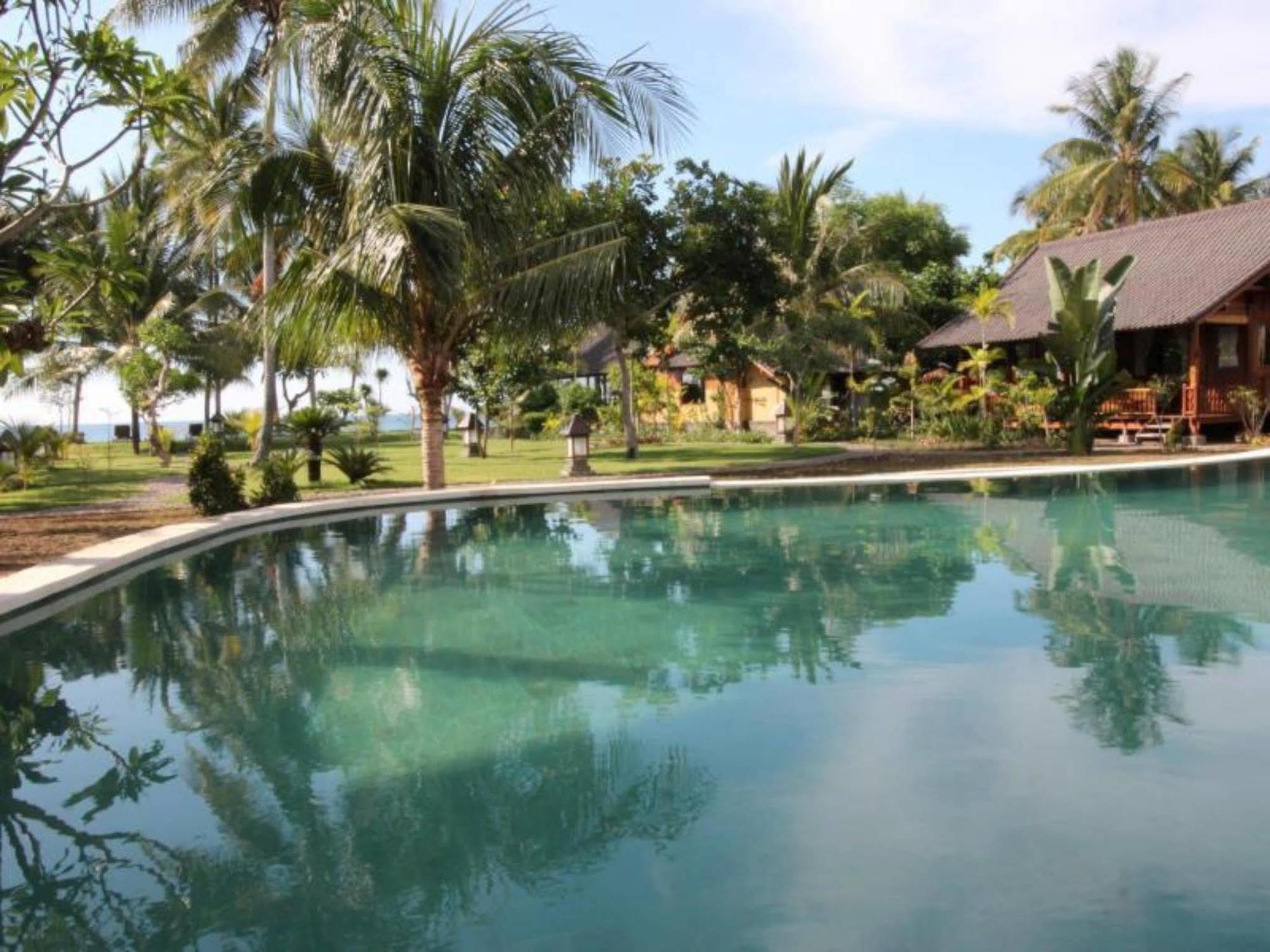 Mina Tanjung Hotel Exteriör bild